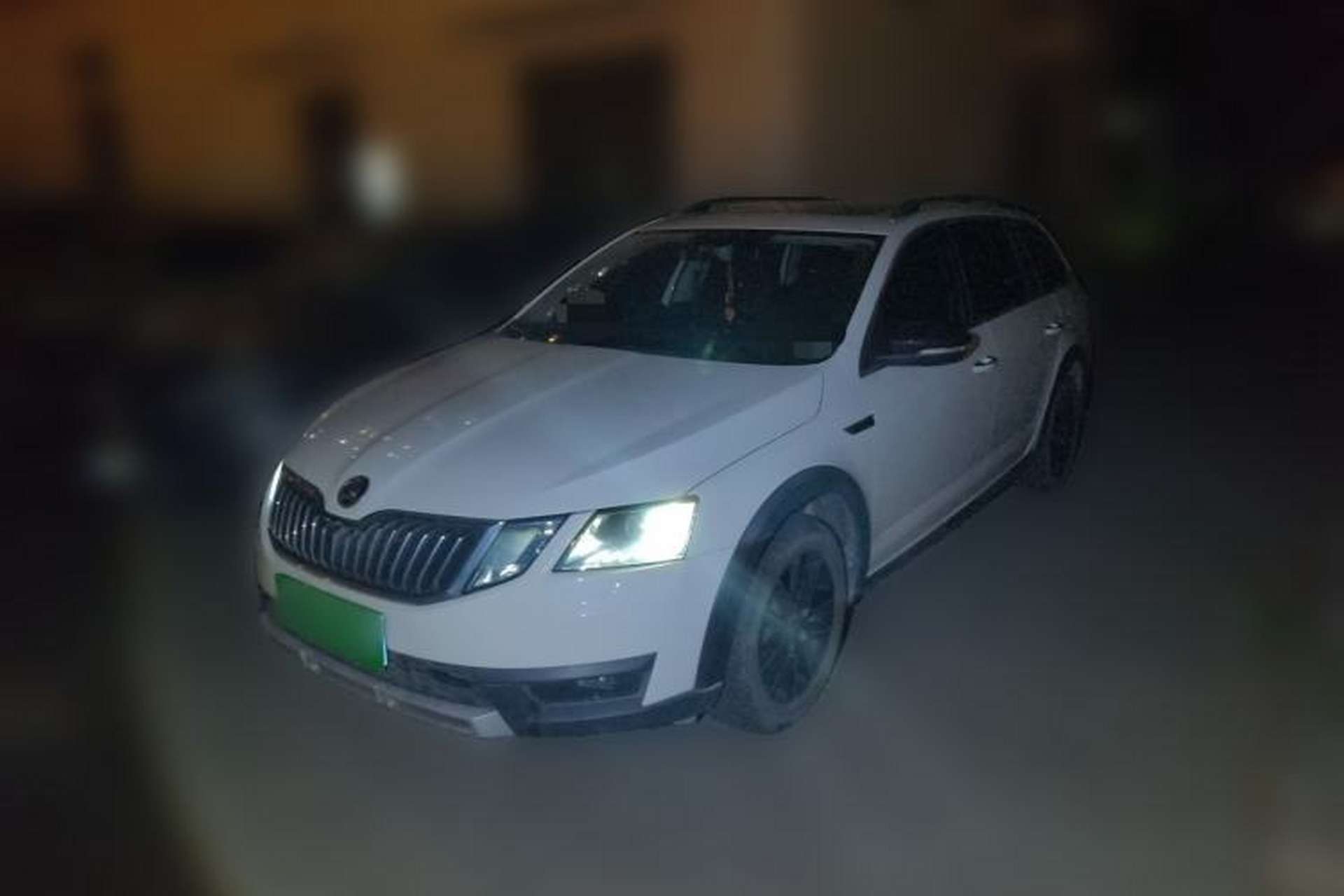 Used Skoda Octavia 2018 Station Wagon TSI230 DSG Luxury Edition Front Left 45 Deg