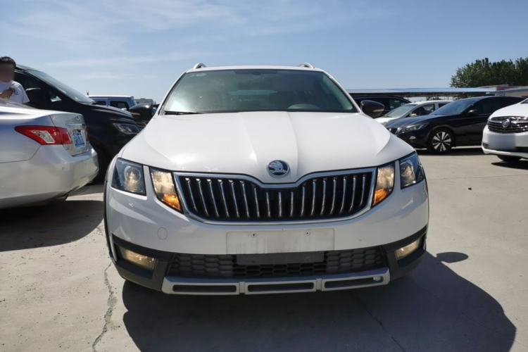 Used Skoda Octavia 2018 Station Wagon TSI230 DSG Luxury Edition Front
