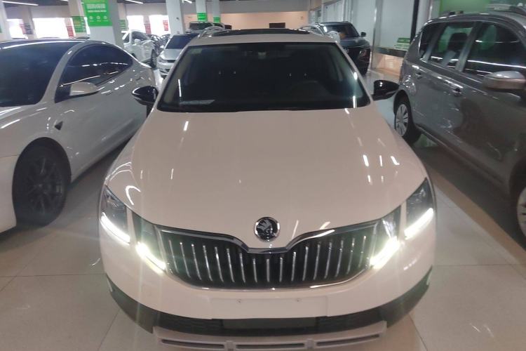 Used Skoda Octavia 2018 Station Wagon TSI280 DSG Flagship Edition Front