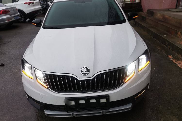 Used Skoda Octavia 2018 Station Wagon TSI280 DSG Luxury Edition Front