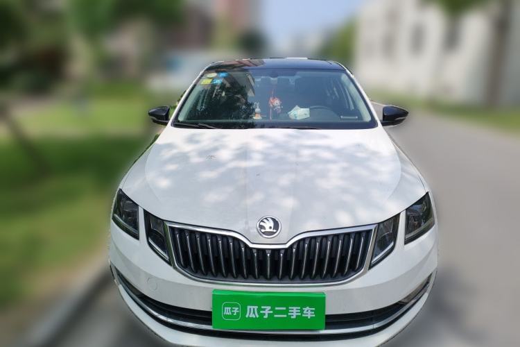 Used Skoda Octavia 2018 TSI280 DSG Flagship Edition Front