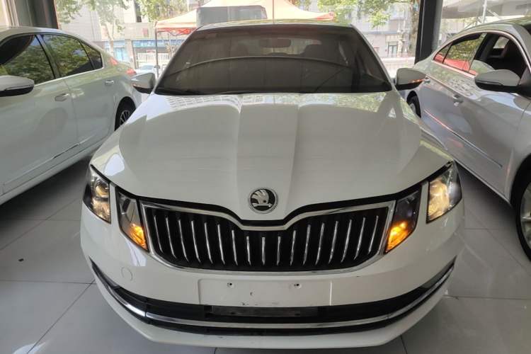 Used Skoda Octavia 2018 TSI230 DSG Luxury Edition Front