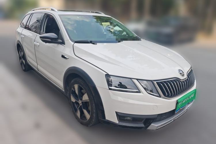 Used Skoda Octavia 2018 Station Wagon TSI280 DSG Flagship Edition Front Right 45 Deg