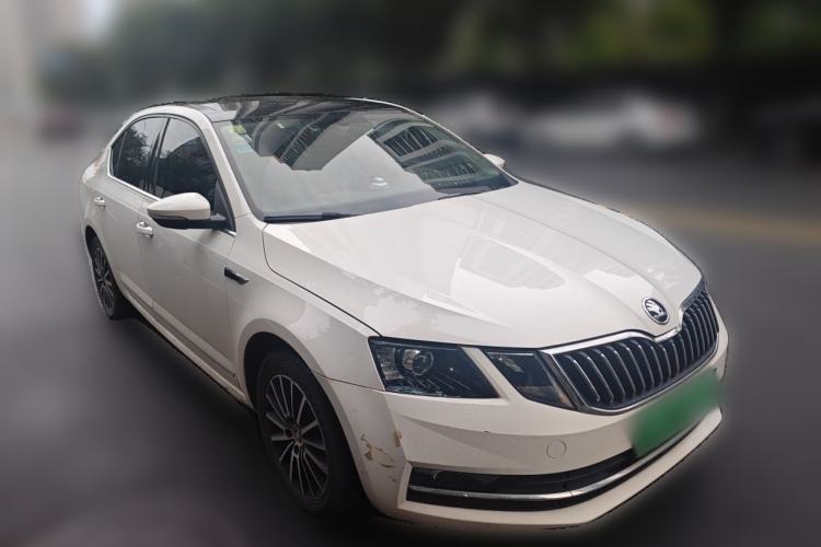 Used Skoda Octavia 2018 TSI230 DSG Luxury Edition Front Right 45 Deg