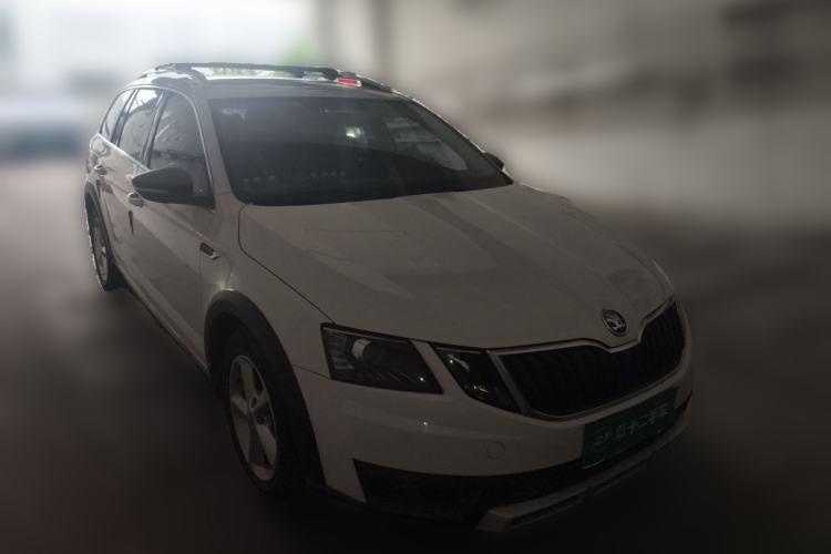 Used Skoda Octavia 2018 Station Wagon TSI230 DSG Comfort Edition Front Right 45 Deg