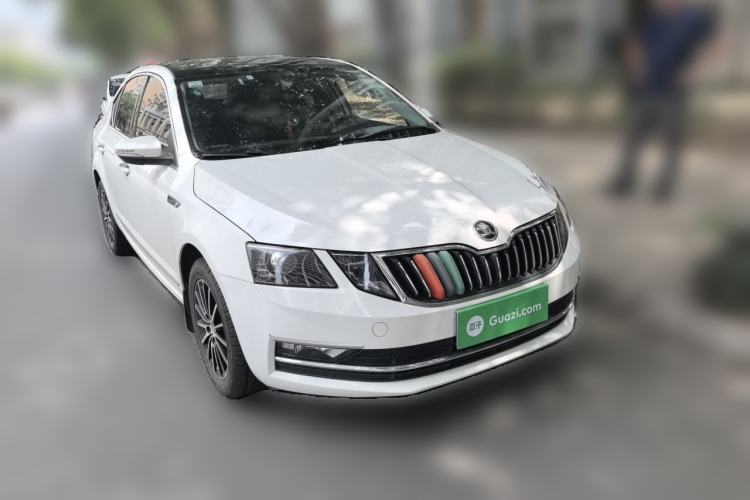 Used Skoda Octavia 2018 TSI230 DSG Luxury Edition Front Right 45 Deg