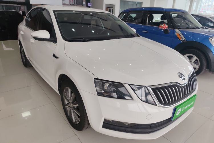 Used Skoda Octavia 2018 TSI230 DSG Comfort Edition Front Right 45 Deg