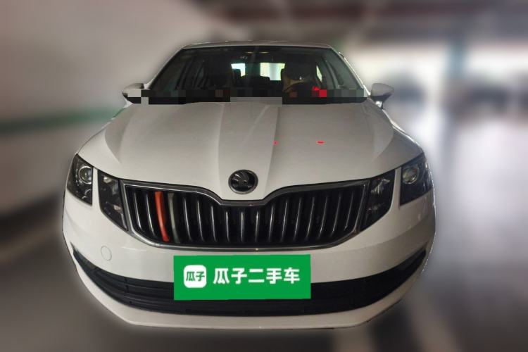Used Skoda Octavia 2018 1.6L Automatic Comfort Edition Front