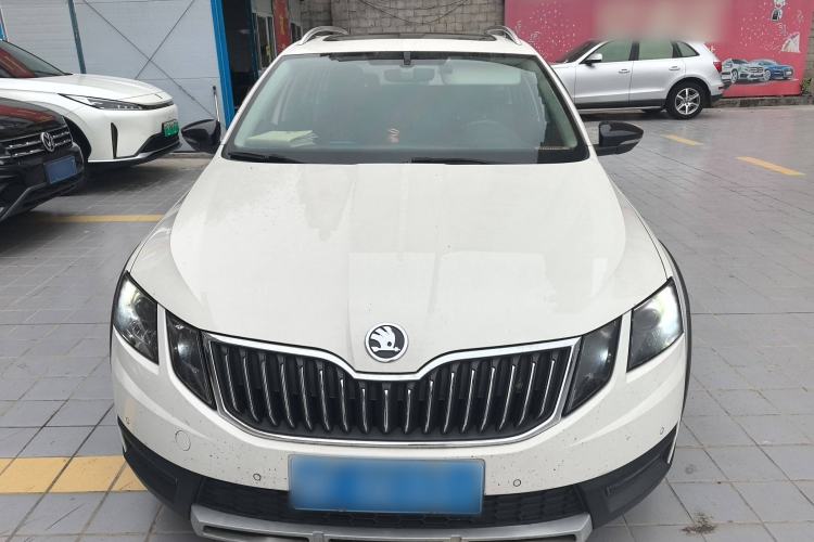 Used Skoda Octavia 2018 Station Wagon TSI230 DSG Luxury Edition Front