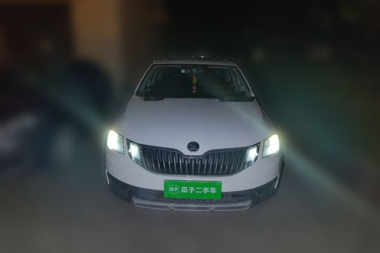 Used Skoda Octavia 2018 Station Wagon TSI230 DSG Luxury Edition Front