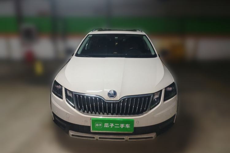 Used Skoda Octavia 2018 Station Wagon TSI280 DSG Luxury Edition Front
