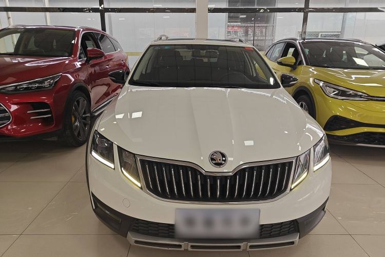 Used Skoda Octavia 2018 Station Wagon TSI280 DSG Luxury Edition Front