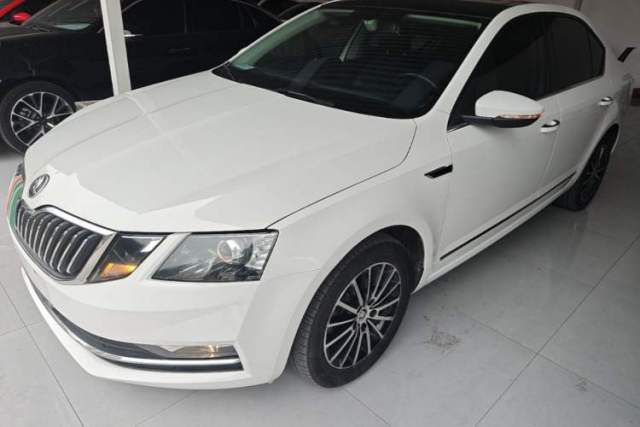 Used Skoda Octavia 2018 1.6L Automatic Luxury Edition