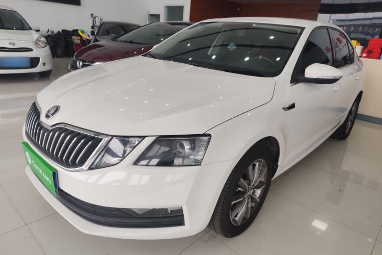 Ojetý Skoda Octavia 2018 TSI230 DSG Comfort Edition Guazi used car, China used car export, Used car for sale, Used  cars, Cheapest cars for sale