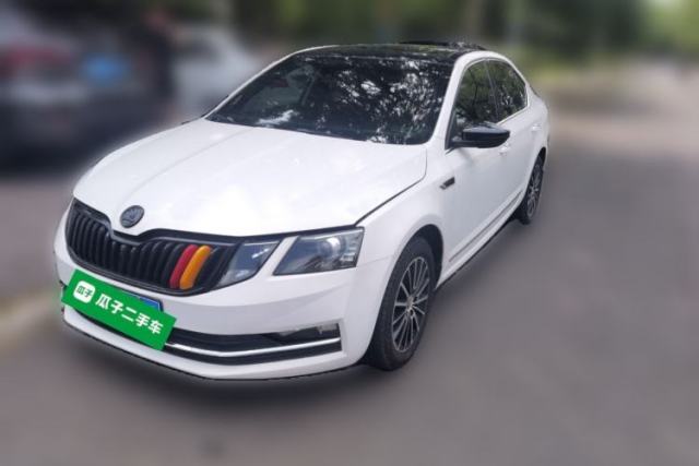 Used Skoda Octavia 2018 1.6L Automatic Luxury Edition