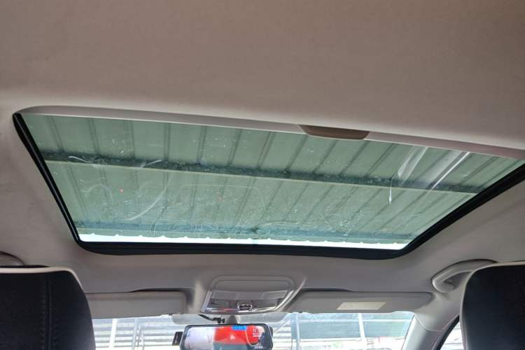 Used Skoda Octavia 2018 1.6L Automatic Luxury Edition Headliner