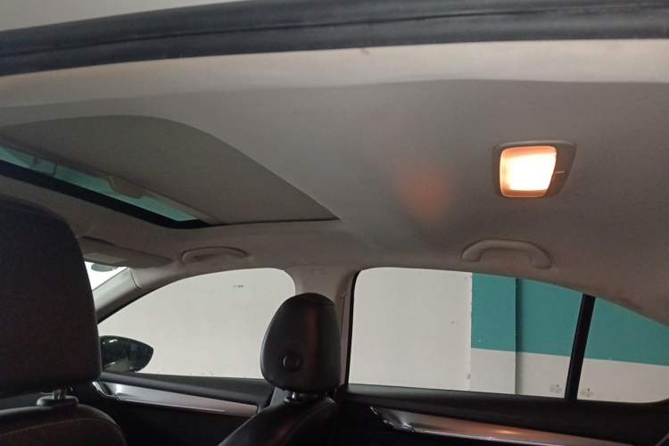 Used Skoda Octavia 2018 TSI230 DSG Luxury Edition Headliner