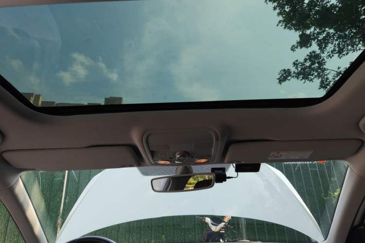 Used Skoda Octavia 2018 1.6L Automatic Luxury Edition Headliner