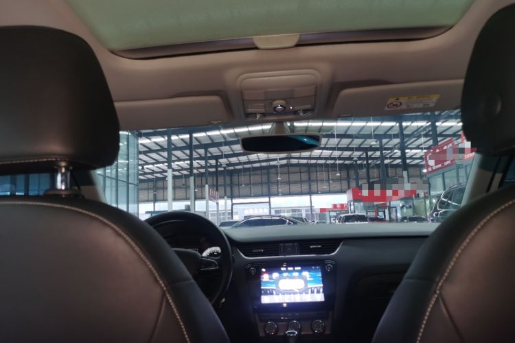 Used Skoda Octavia 2018 TSI230 DSG Luxury Edition Headliner