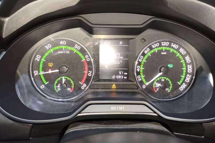 Used Skoda Octavia 2018 Station Wagon TSI230 DSG Comfort Edition Instrument Cluster