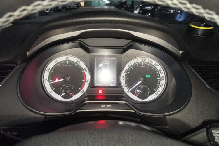 Used Skoda Octavia 2018 1.6L Automatic Luxury Edition Instrument Cluster