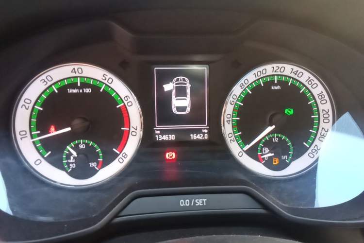 Used Skoda Octavia 2018 1.6L Automatic Luxury Edition Instrument Cluster