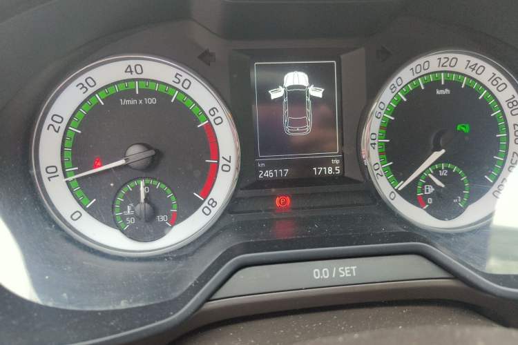 Used Skoda Octavia 2018 Station Wagon TSI280 DSG Flagship Edition Instrument Cluster