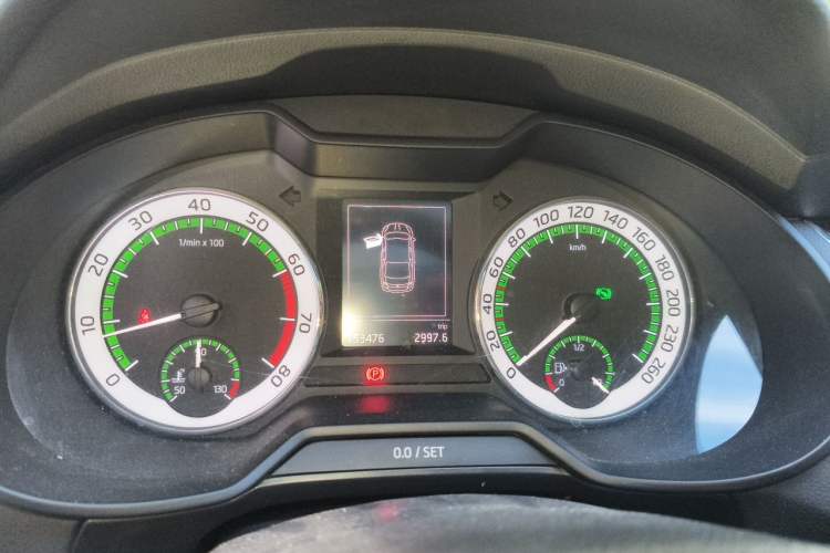 Used Skoda Octavia 2018 1.6L Automatic Luxury Edition Instrument Cluster