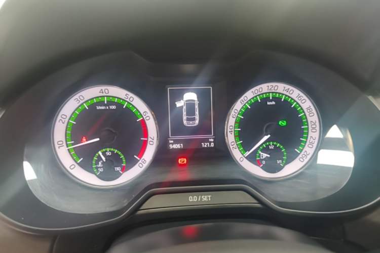 Used Skoda Octavia 2018 Station Wagon TSI280 DSG Luxury Edition Instrument Cluster