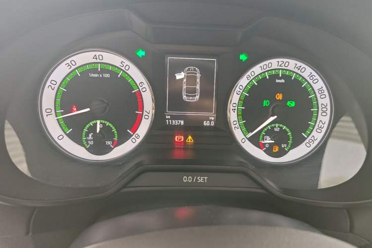 Used Skoda Octavia 2018 1.6L Automatic Luxury Edition Instrument Cluster