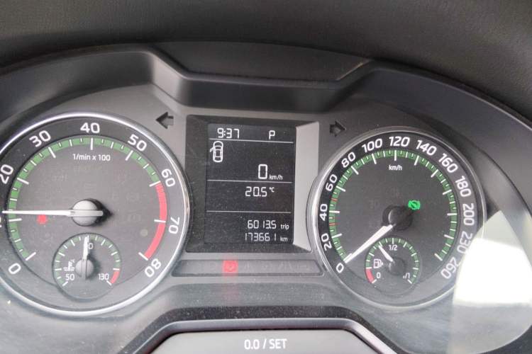 Used Skoda Octavia 2018 TSI230 DSG Comfort Edition Instrument Cluster