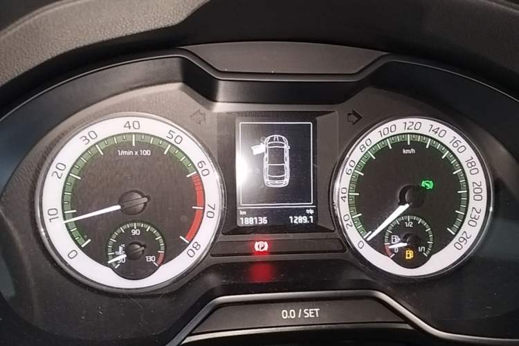 Used Skoda Octavia 2018 1.6L Automatic Luxury Edition Instrument Cluster
