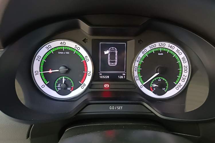 Used Skoda Octavia 2018 Station Wagon TSI280 DSG Luxury Edition Instrument Cluster