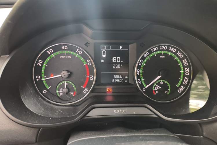Used Skoda Octavia 2018 TSI230 DSG Comfort Edition Instrument Cluster