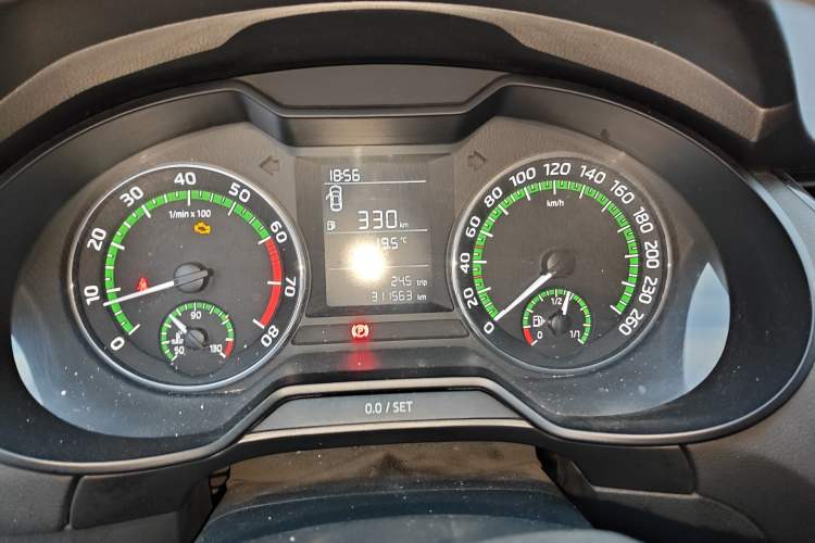 Used Skoda Octavia 2018 1.6L Manual Standard Edition Instrument Cluster