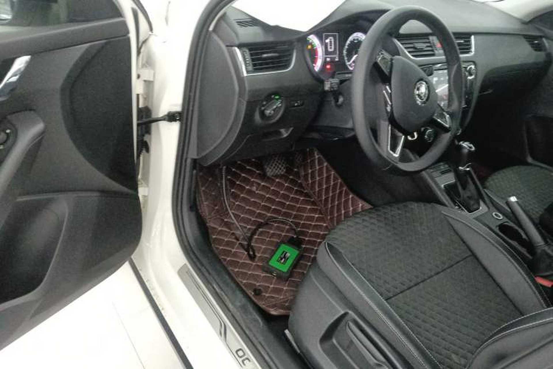 Used Skoda Octavia 2018 Station Wagon TSI230 DSG Luxury Edition Interior 3