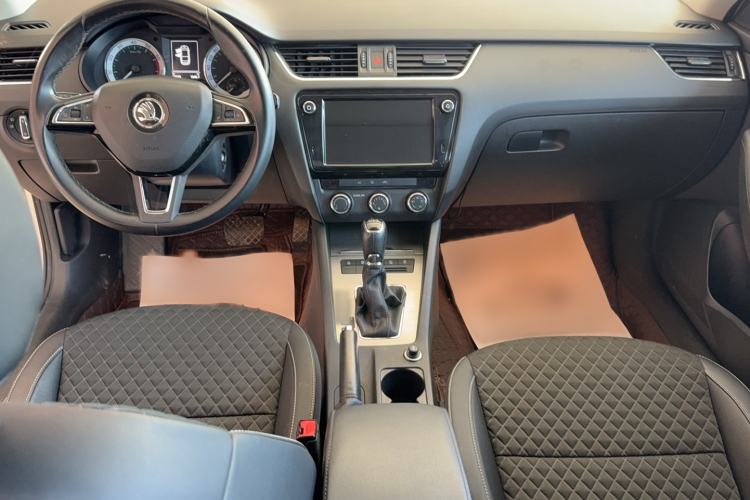 Used Skoda Octavia 2018 TSI230 DSG Luxury Edition Interior 3