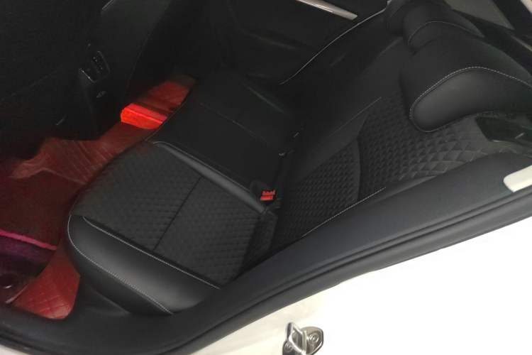 Used Skoda Octavia 2018 TSI230 DSG Comfort Edition Interior 4