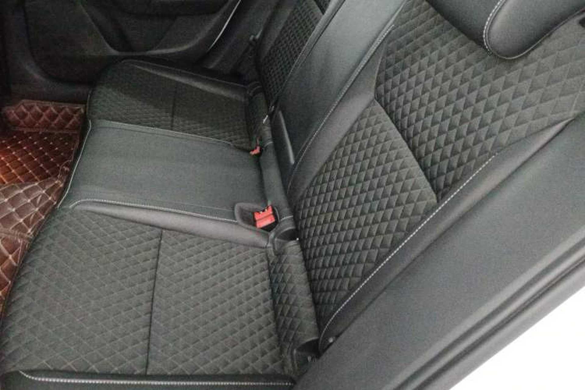 Used Skoda Octavia 2018 Station Wagon TSI230 DSG Luxury Edition Interior 4