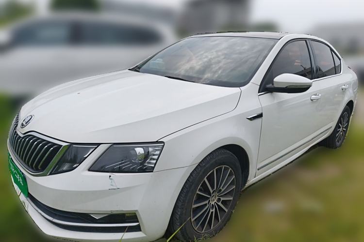 Used Skoda Octavia 2018 TSI230 DSG Luxury Edition Guazi used car, China used car export, Used car for sale, Used  cars, Cheapest cars for sale