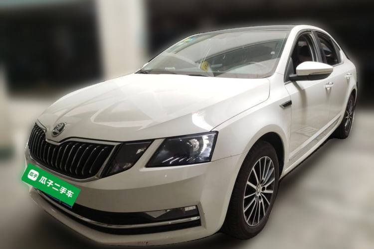Used Skoda Octavia 2018 TSI230 DSG Luxury Edition Guazi used car, China used car export, Used car for sale, Used  cars, Cheapest cars for sale