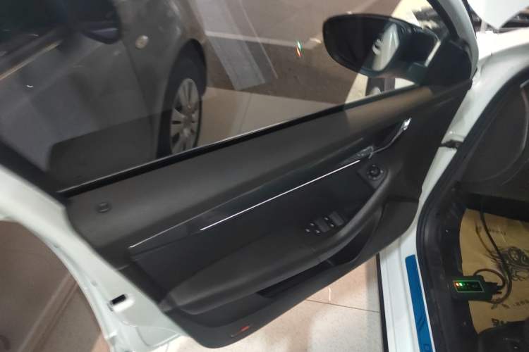 Used Skoda Octavia 2018 Station Wagon TSI280 DSG Flagship Edition Left Front Door Interior