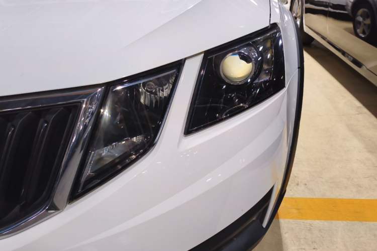 Used Skoda Octavia 2018 Station Wagon TSI230 DSG Comfort Edition Left Front Headlight