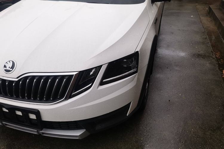Used Skoda Octavia 2018 Station Wagon TSI280 DSG Luxury Edition Left Front Headlight