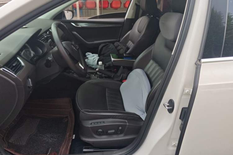 Used Skoda Octavia 2018 Station Wagon TSI280 DSG Flagship Edition Left Front Seat