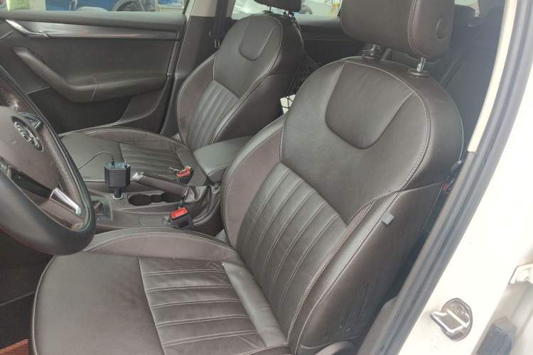 Used Skoda Octavia 2018 Station Wagon TSI280 DSG Flagship Edition Left Front Seat
