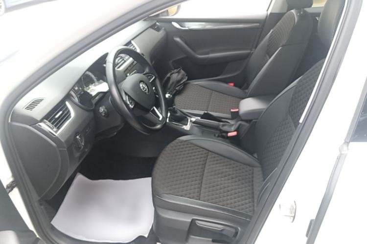 Used Skoda Octavia 2018 Station Wagon TSI230 DSG Luxury Edition Left Front Seat
