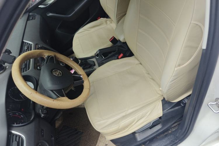 Used Skoda Octavia 2018 1.6L Automatic Comfort Edition Left Front Seat