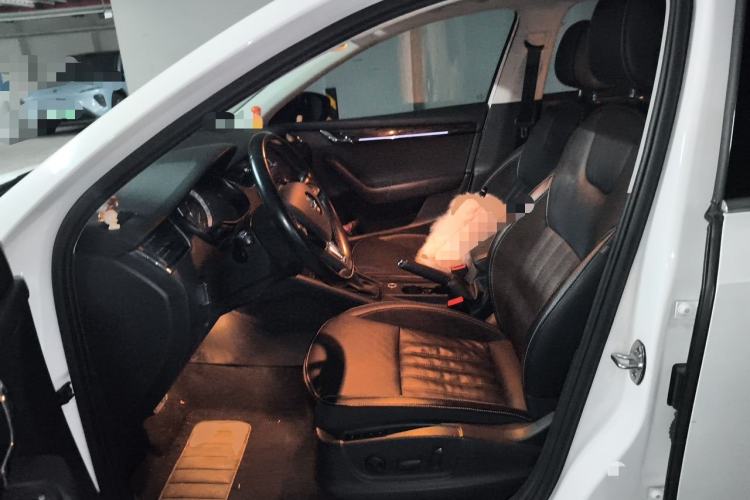 Used Skoda Octavia 2018 TSI280 DSG Flagship Edition Left Front Seat