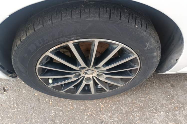 Used Skoda Octavia 2018 TSI230 DSG Luxury Edition Left Front Wheel Hub